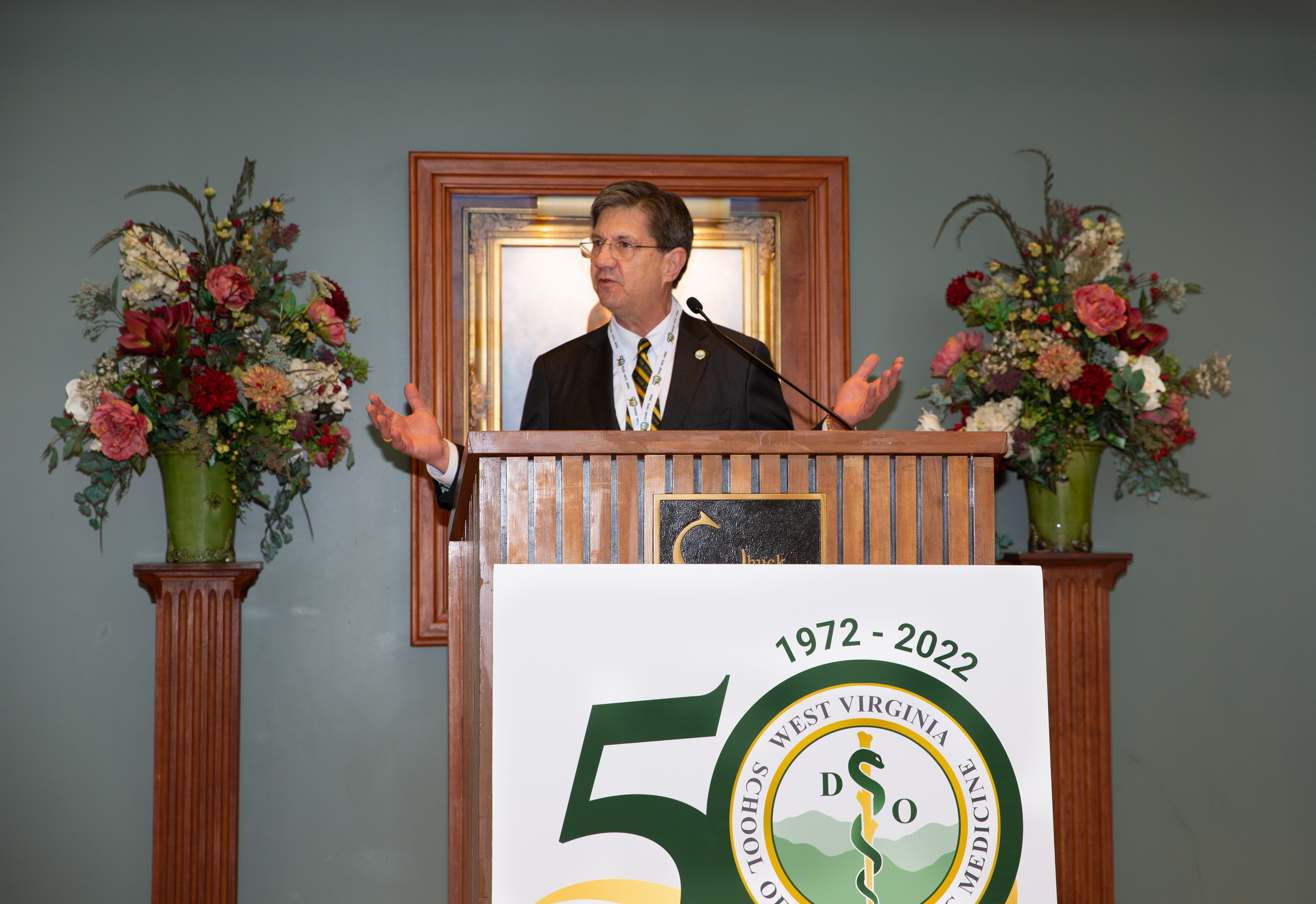 President Nemitz speaking at podium