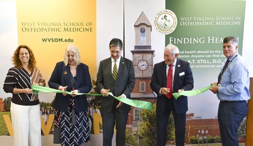 WVSOM administrators at a a ribbon-cutting ceremony